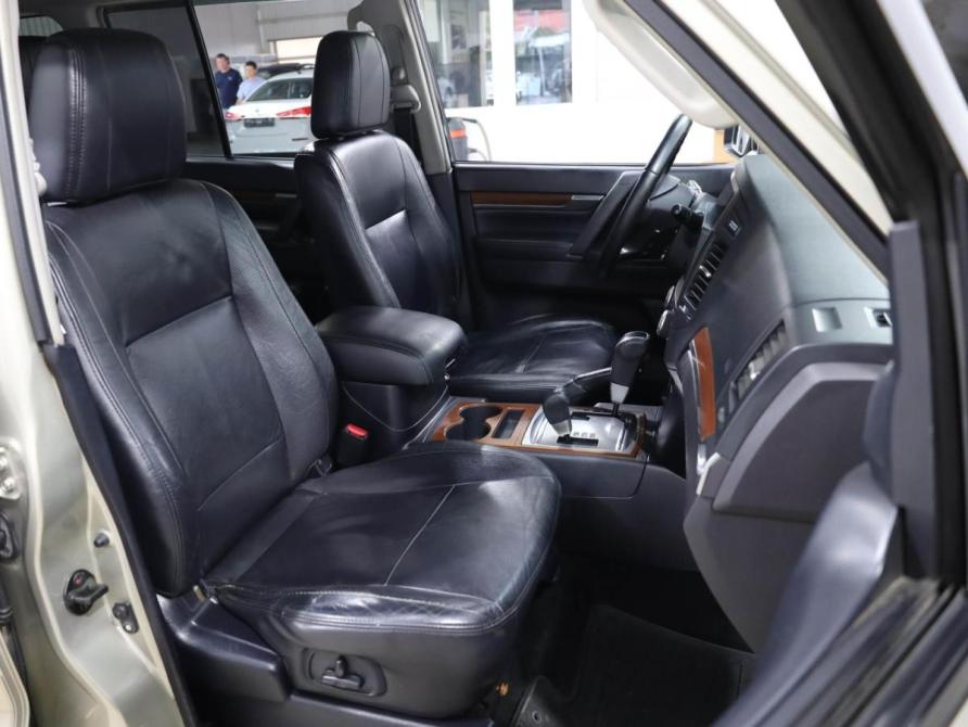 Mitsubishi Pajero IV Ростов-на-Дону  - изображение 8