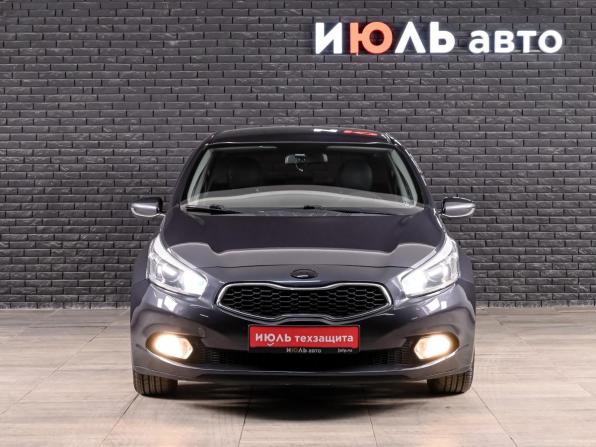 Kia Ceed II с пробегом 2013 года, цена 1 320 000 рублей, 105121 км, хэтчбек, Автокод Объявления