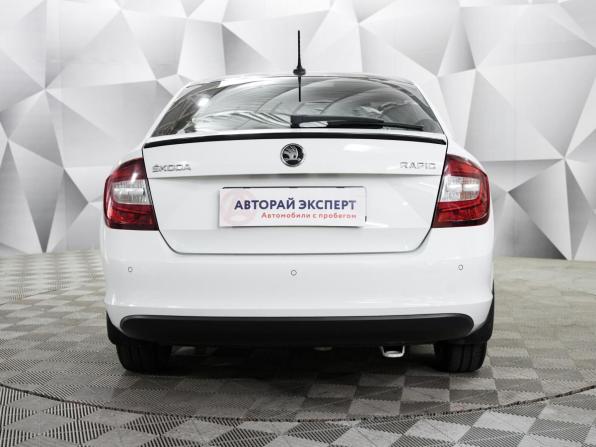 Skoda Rapid I Рестайлинг с пробегом 2018 года, цена 898 000 рублей, 222000 км, лифтбек, Автокод Объявления