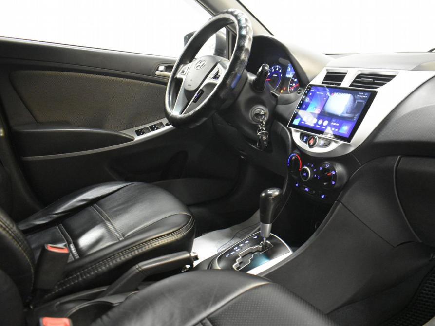 Hyundai Solaris I Мурманск  - изображение 14