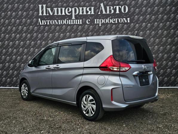 Honda Freed II Рестайлинг с пробегом 2019 года, цена 1 495 000 рублей, 168000 км, компактвэн, Автокод Объявления
