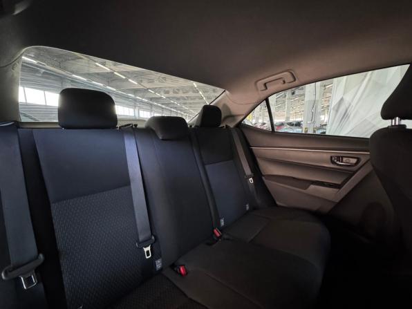 Toyota Corolla XI (E160 E170 E180) Рестайлинг 1 с пробегом 2016 года, цена 1 300 000 рублей, 215000 км, седан, Автокод Объявления