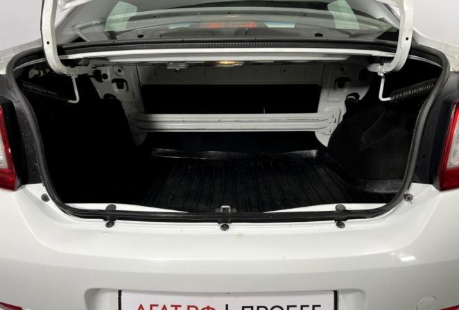 Renault Logan II с пробегом 2015 года, цена 545 000 рублей, 185000 км, седан, Автокод Объявления