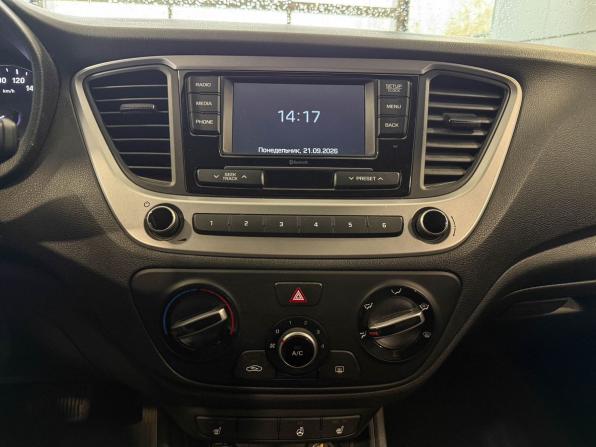 Hyundai Solaris II с пробегом 2018 года, цена 1 435 000 рублей, 81690 км, седан, Автокод Объявления