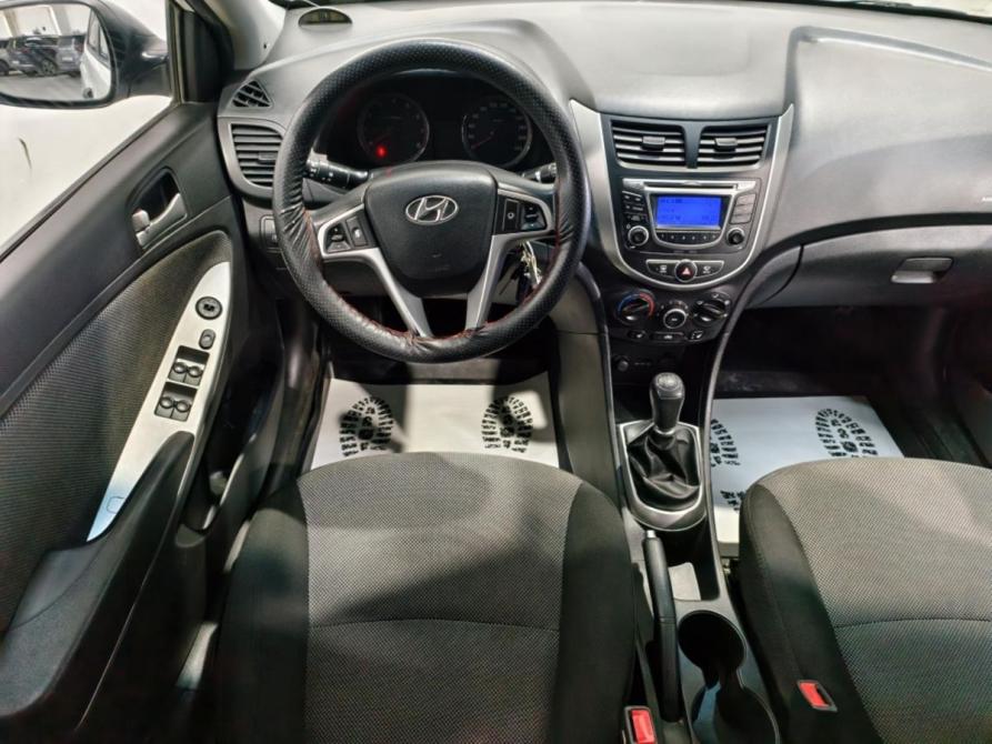 Hyundai Solaris I Курск  - изображение 9