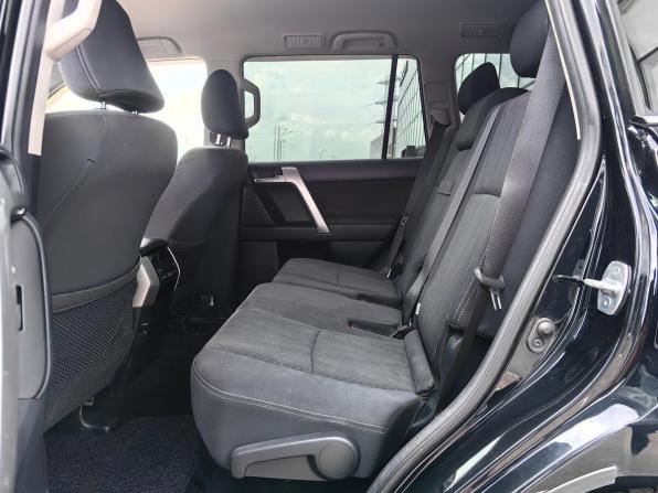 Toyota Land Cruiser Prado 150 Series Рестайлинг 2 с пробегом 2019 года, цена 4 333 000 рублей, 166171 км, внедорожник, Автокод Объявления