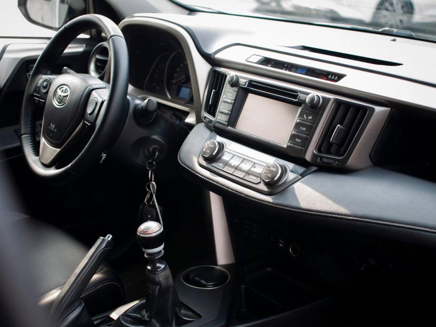 Toyota RAV4 IV (XA40) Курган  - изображение 14