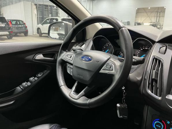 Ford Focus III Рестайлинг с пробегом 2015 года, цена 999 000 рублей, 154071 км, седан, Автокод Объявления