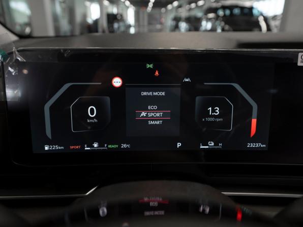 Kia Carnival IV Рестайлинг с пробегом 2024 года, цена 5 700 000 рублей, 23236 км, минивэн, Автокод Объявления