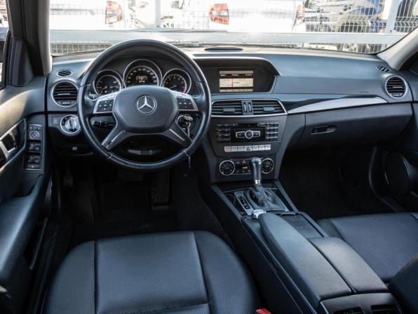 Mercedes-Benz C-Класс III (W204) Рестайлинг с пробегом 2013 года, цена 1 300 000 рублей, 237130 км, седан, Автокод Объявления