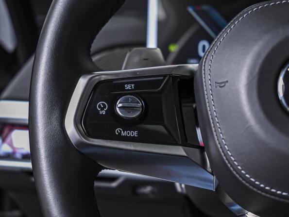 BMW 7 серии VII (G70) с пробегом 2022 года, цена 14 950 000 рублей, 4770 км, седан, Автокод Объявления