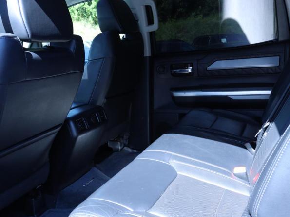 Toyota Tundra II Рестайлинг с пробегом 2013 года, цена 5 400 000 рублей, 96227 км, offers.body_type.unknown, Автокод Объявления