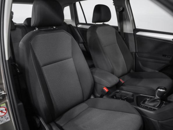 Volkswagen Tiguan II Рестайлинг с пробегом 2021 года, цена 2 569 000 рублей, 73728 км, внедорожник, Автокод Объявления