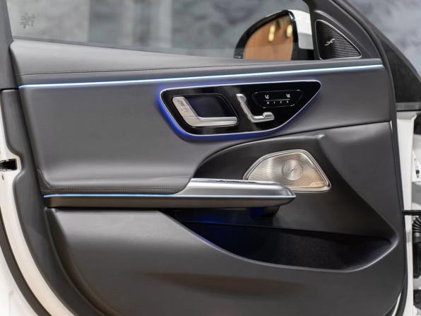 Новый Mercedes-Benz E-Класс AMG VI (W214) 2025 года, цена 15 290 000 рублей, седан, Автокод Объявления