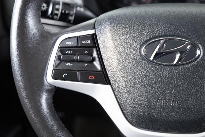 Hyundai Solaris I с пробегом 2024 года, цена 2 009 000 рублей, 37500 км, седан, Автокод Объявления