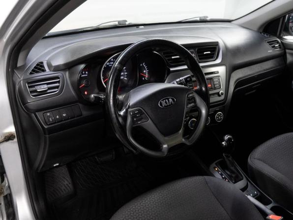 Kia Rio III Рестайлинг с пробегом 2015 года, цена 1 080 000 рублей, 141567 км, седан, Автокод Объявления