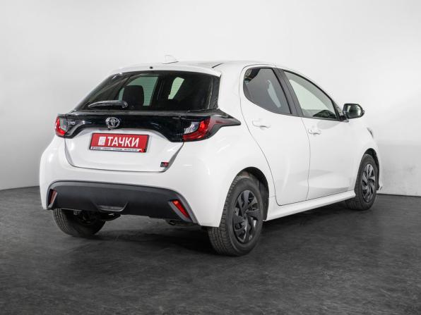 Toyota Yaris IV с пробегом 2021 года, цена 1 130 000 рублей, 88305 км, хэтчбек, Автокод Объявления