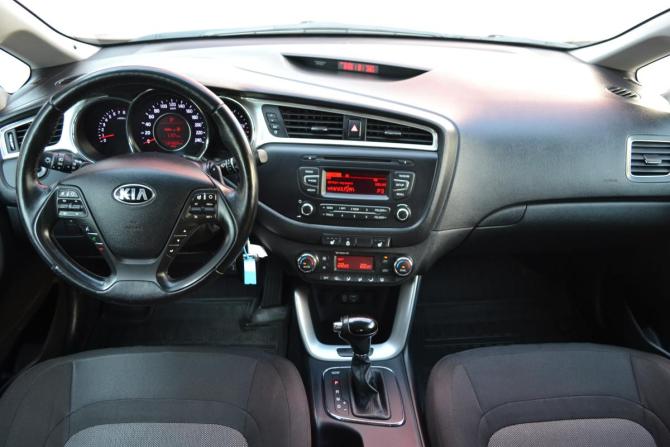 Kia Ceed II Рестайлинг с пробегом 2016 года, цена 1 390 000 рублей, 127302 км, хэтчбек, Автокод Объявления
