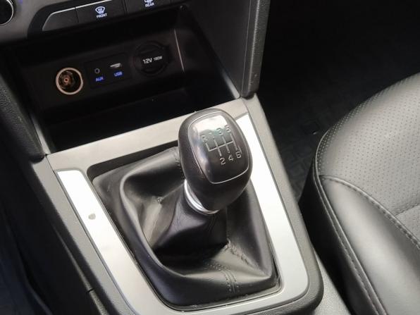 Hyundai Elantra VI (AD) с пробегом 2017 года, цена 1 194 000 рублей, 217000 км, седан, Автокод Объявления