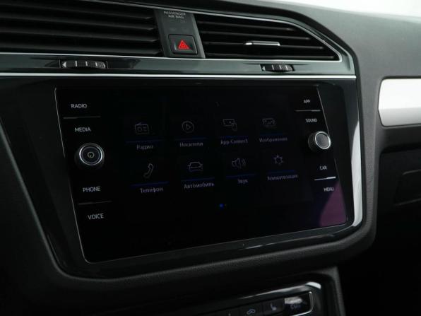 Volkswagen Tiguan II с пробегом 2019 года, цена 2 349 077 рублей, 96734 км, внедорожник, Автокод Объявления