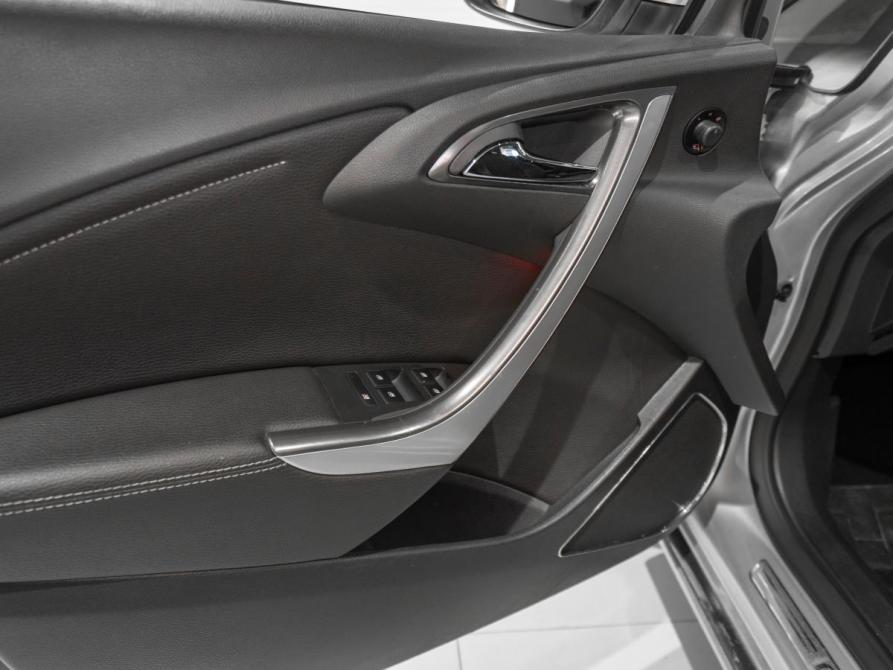 Opel Astra J Москва  - изображение 13