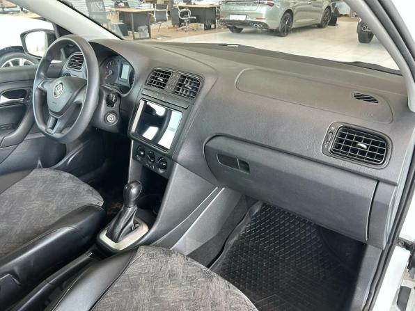 Volkswagen Polo V Рестайлинг с пробегом 2020 года, цена 1 395 000 рублей, 65631 км, седан, Автокод Объявления