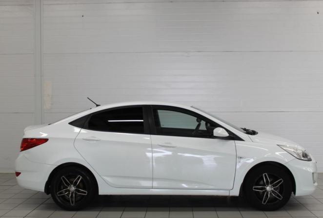 Hyundai Solaris I с пробегом 2014 года, цена 760 000 рублей, 200064 км, седан, Автокод Объявления