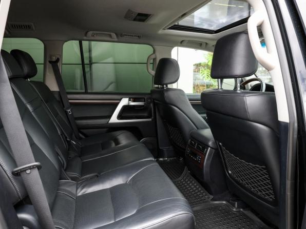 Toyota Land Cruiser 200 Series Рестайлинг 2 с пробегом 2017 года, цена 5 998 000 рублей, 233960 км, внедорожник, Автокод Объявления