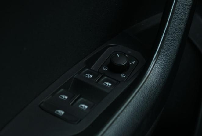 Skoda Karoq I с пробегом 2020 года, цена 2 250 000 рублей, 144128 км, внедорожник, Автокод Объявления