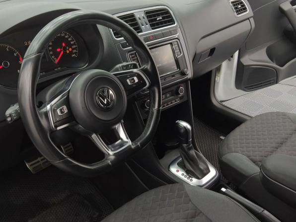 Volkswagen Polo V Рестайлинг с пробегом 2018 года, цена 1 100 000 рублей, 158407 км, седан, Автокод Объявления