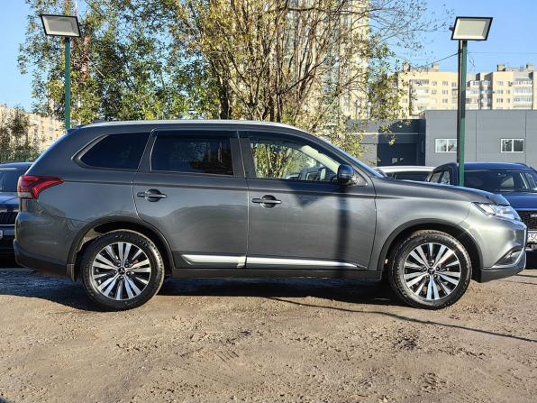 Mitsubishi Outlander III Рестайлинг 3 с пробегом 2019 года, цена 1 849 000 рублей, 154733 км, внедорожник, Автокод Объявления