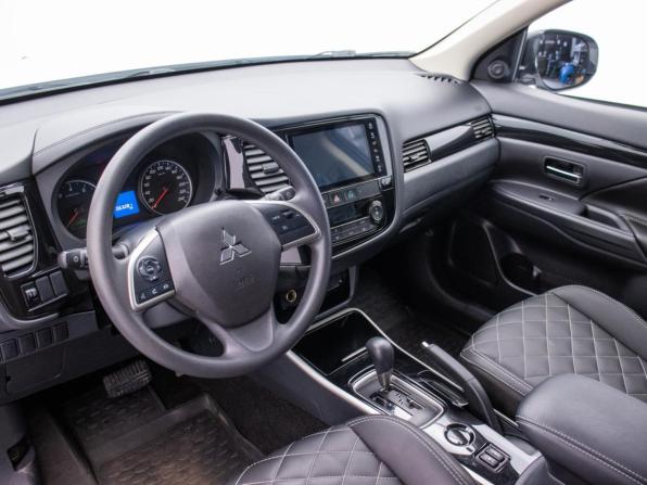 Mitsubishi Outlander III Рестайлинг 3 с пробегом 2022 года, цена 2 385 000 рублей, 63280 км, внедорожник, Автокод Объявления