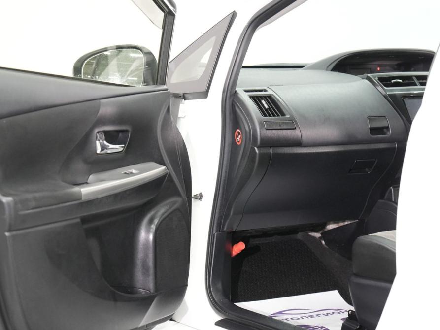Toyota Prius Alpha I (ZVW40/41) Рестайлинг Новосибирск  - изображение 16