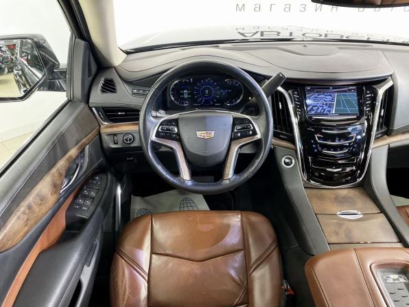 Cadillac Escalade IV с пробегом 2016 года, цена 3 400 000 рублей, 128221 км, внедорожник, Автокод Объявления