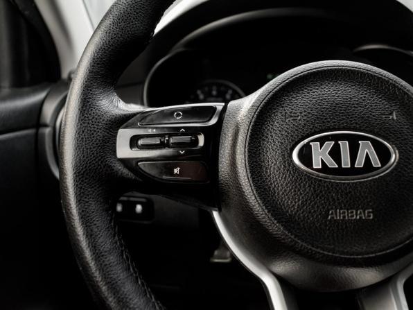Kia Rio IV с пробегом 2017 года, цена 1 385 000 рублей, 137591 км, седан, Автокод Объявления
