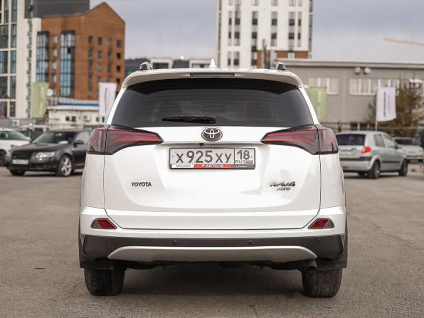 Toyota RAV4 IV (XA40) Рестайлинг с пробегом 2016 года, цена 2 399 000 рублей, 118900 км, внедорожник, Автокод Объявления