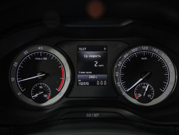 Skoda Karoq I с пробегом 2020 года, цена 1 989 000 рублей, 152480 км, внедорожник, Автокод Объявления