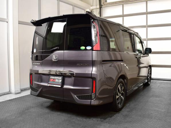 Honda Stepwgn V Рестайлинг с пробегом 2019 года, цена 2 214 995 рублей, 94852 км, минивэн, Автокод Объявления