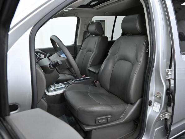 Nissan Pathfinder III Рестайлинг с пробегом 2011 года, цена 1 099 000 рублей, 101000 км, внедорожник, Автокод Объявления