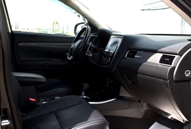 Mitsubishi Outlander III Рестайлинг 3 с пробегом 2019 года, цена 2 630 000 рублей, 68018 км, внедорожник, Автокод Объявления