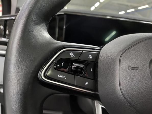 Geely Atlas II с пробегом 2024 года, цена 3 049 000 рублей, 39801 км, внедорожник, Автокод Объявления