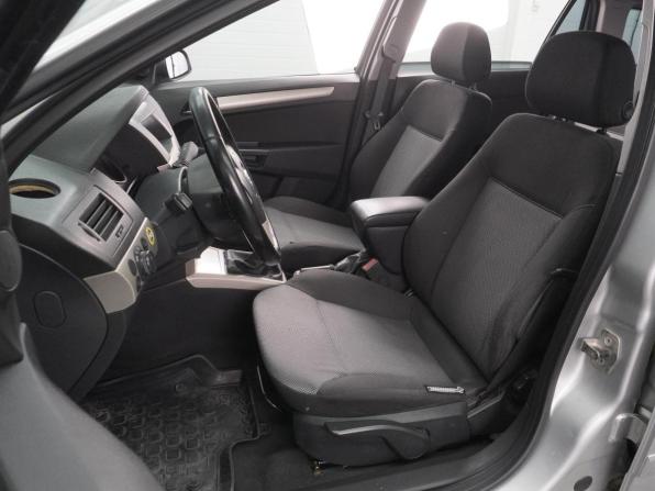 Opel Astra H Рестайлинг с пробегом 2009 года, цена 559 000 рублей, 186600 км, универсал, Автокод Объявления