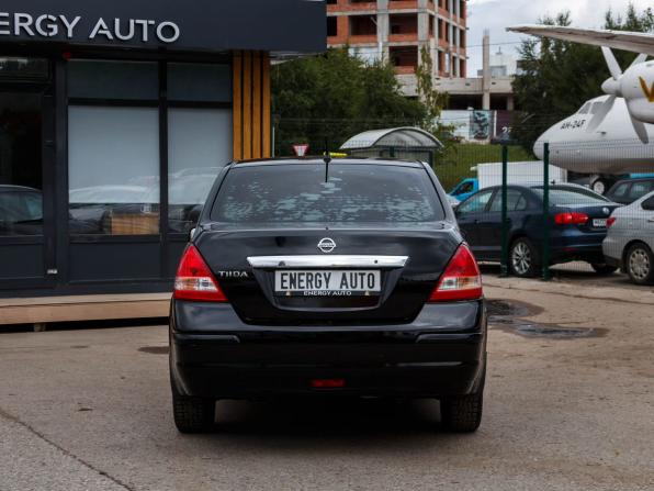 Nissan Tiida I с пробегом 2010 года, цена 650 000 рублей, 185749 км, седан, Автокод Объявления