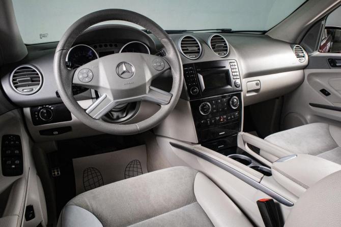 Mercedes-Benz M-Класс II (W164) Рестайлинг с пробегом 2009 года, цена 1 919 000 рублей, 249000 км, внедорожник, Автокод Объявления
