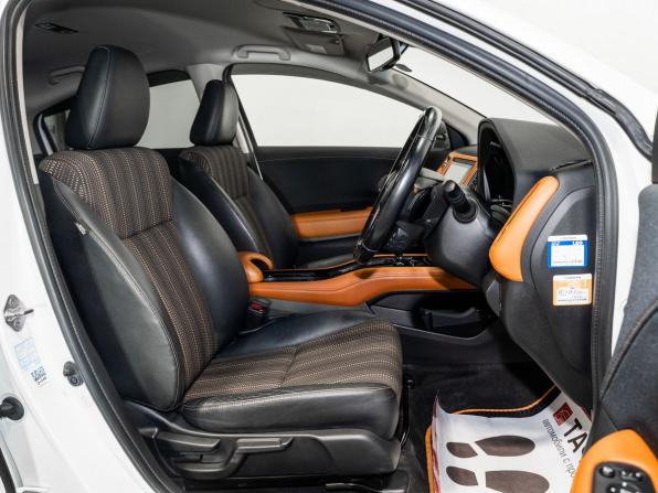 Honda Vezel I с пробегом 2015 года, цена 1 595 000 рублей, 114534 км, внедорожник, Автокод Объявления