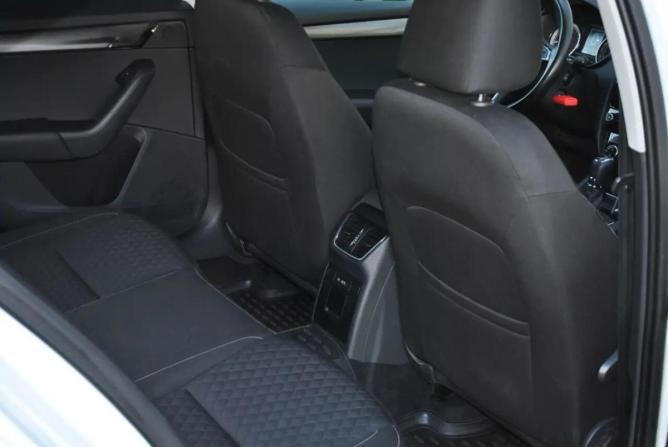 Skoda Octavia III (A7) Рестайлинг с пробегом 2017 года, цена 1 579 000 рублей, 184000 км, лифтбек, Автокод Объявления