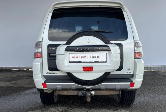 Mitsubishi Pajero IV Рестайлинг 2 с пробегом 2014 года, цена 2 185 000 рублей, 316315 км, внедорожник, Автокод Объявления