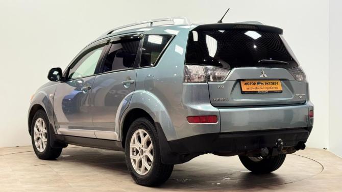 Mitsubishi Outlander II с пробегом 2007 года, цена 835 000 рублей, 360187 км, внедорожник, Автокод Объявления