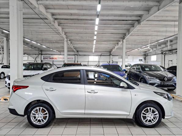 Hyundai Solaris II Рестайлинг с пробегом 2020 года, цена 1 630 000 рублей, 103497 км, седан, Автокод Объявления