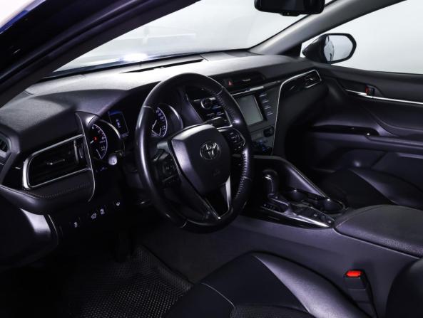 Toyota Camry VIII (XV70) с пробегом 2019 года, цена 2 590 000 рублей, 121995 км, седан, Автокод Объявления